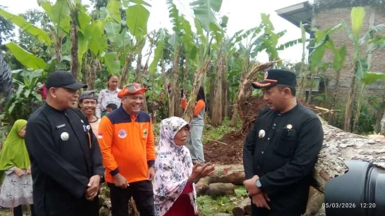 BPBD Karanganyar Catat, 170 KK Terdampak Longsor dan Angin Puting Beliung
