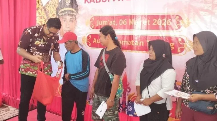 Pasar Murah Klaten, Bayar Sepuluh Ribu Dapat Paket Sembako