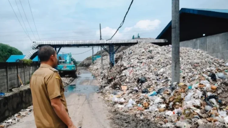 Wali Kota Solo Himbau SPPG Bisa Mengolah Sampah Sendiri