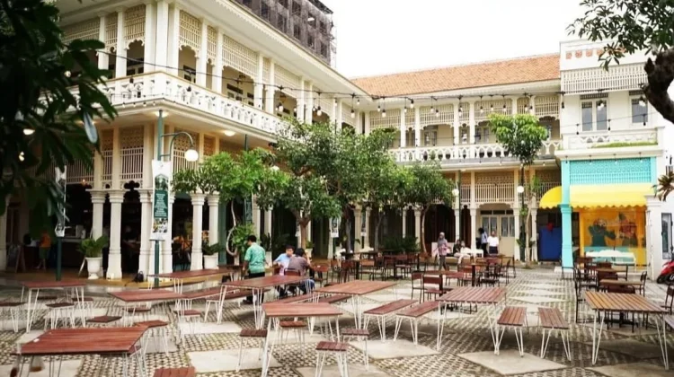 Menjaga Warisan Mbok Mas-e Nganten di Ndalem Gondosuli Solo