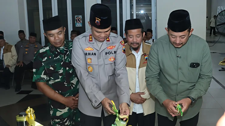 Polres Karanganyar Resmikan Sekretariat Dai Kamtibmas di Masjid Madaniyah