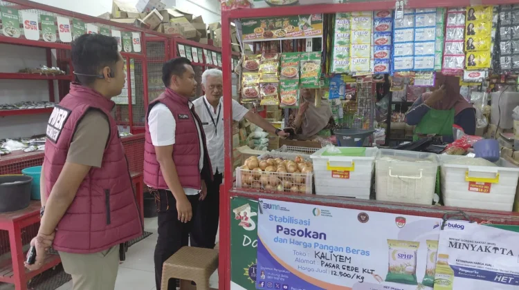 Sidak Pasar Gede, Satgas Pangan Klaten Pastikan Harga Bapokting Aman