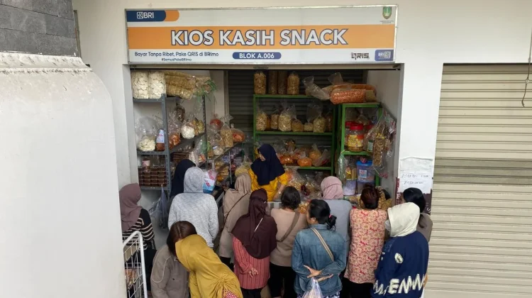 Berburu Oleh-oleh di Pasar Jongke, Rambak dan Paru Jadi Primadona