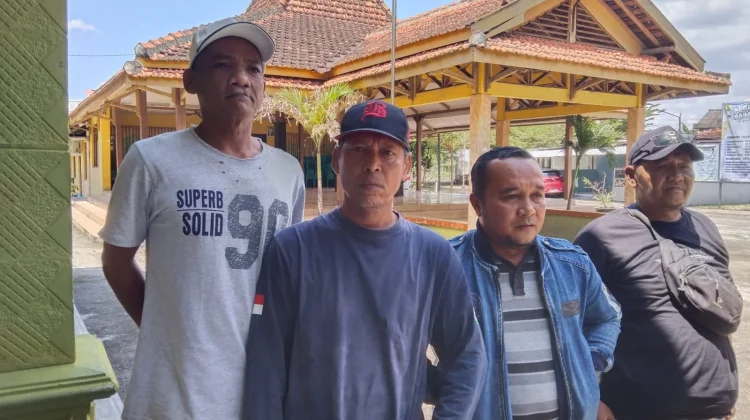 Warga Banaran Sragen Desak Pengaspalan Jalan Direalisasikan sebelum Lebaran
