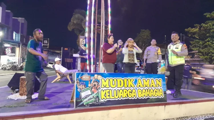 Mudik Lebaran di Kartasura Meriah, Pospam Polres Sukoharjo Hadirkan Live Musik