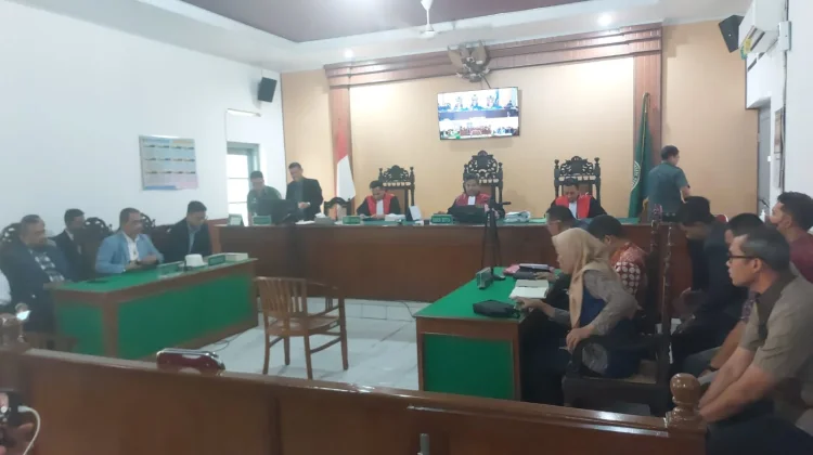 Hakim Tolak Permohonan Sumpah Pemutus Sidang CLS Ijazah Jokowi