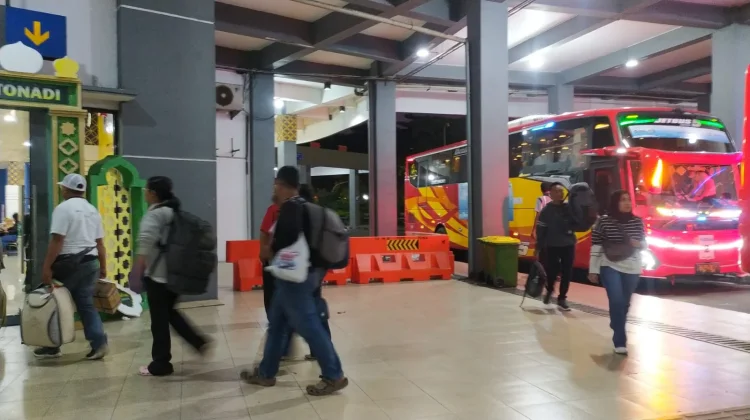 Tujuh Puluh Persen Pemudik Gratis Dijemput Keluarga di Tirtonadi