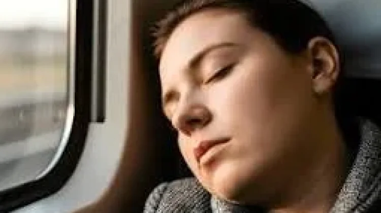 Tidur Nyaman tanpa Sakit Leher Selama Perjalanan