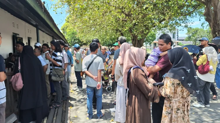 Libur Lebaran, Wisatawan Serbu Mangkunegaran Solo