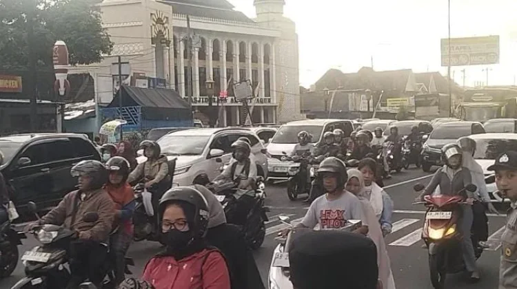Arus Balik, Jalur Prambanan Ramai Lancar