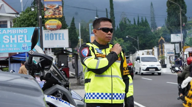 Arus Wisata Tawangmangu Lancar, Polres Karanganyar Terapkan Rekayasa Lalin