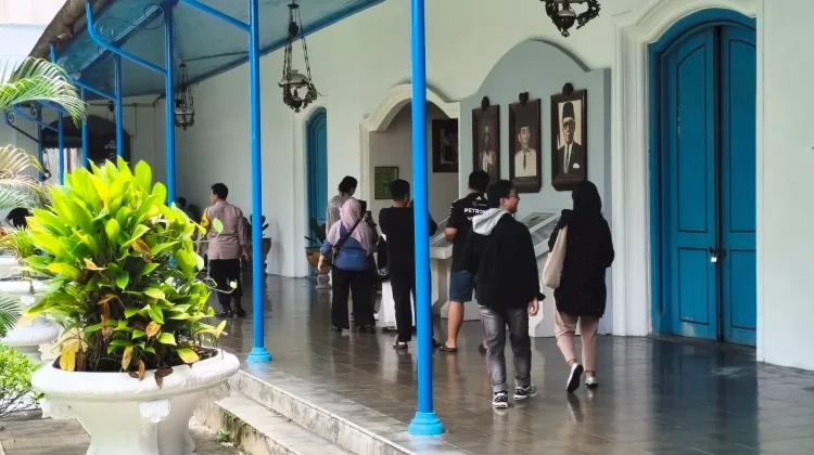 Pengunjung Dukung Revitalisasi Keraton Surakarta, Tekankan Jaga Keaslian