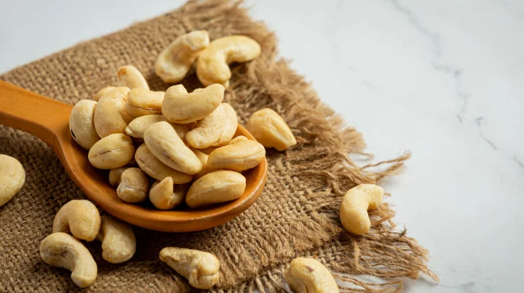 Kacang Mete: Camilan Sehat atau Justru Perlu Diwaspadai?