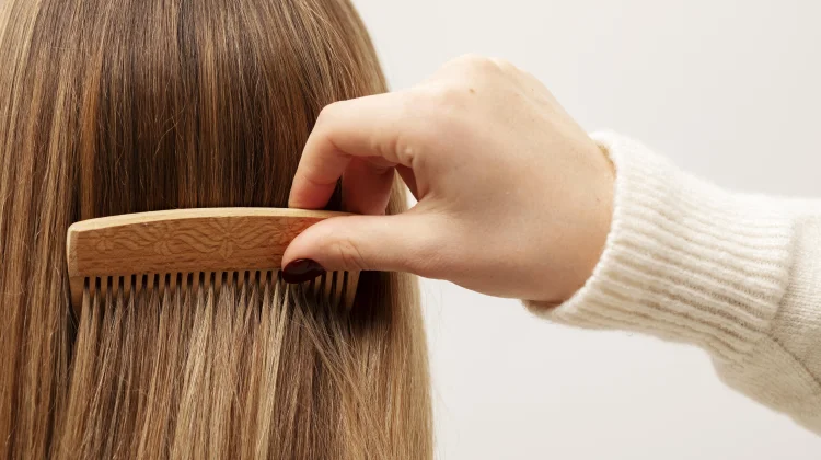 Kenali Tingkat Porositas Rambut dan Temukan Formula Minyak yang Tepat