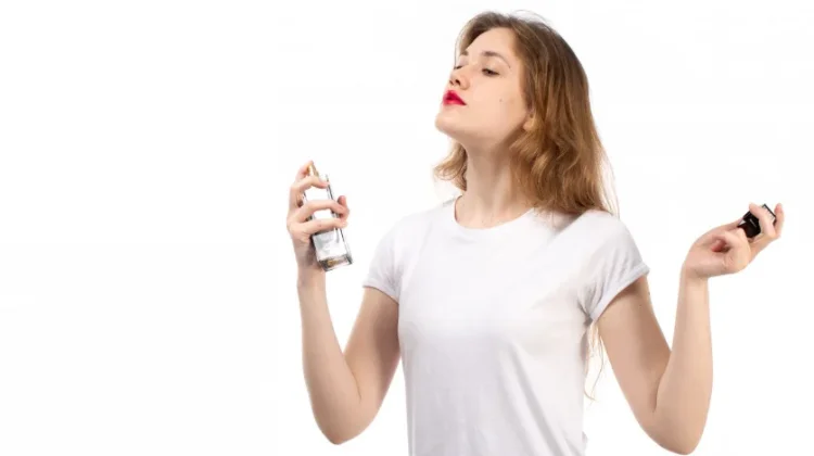 Waspadai Semprot Parfum di Area Leher