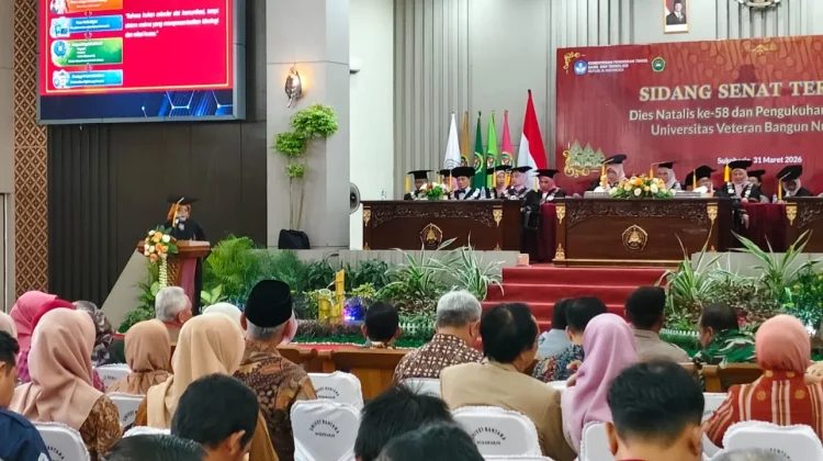 Univet Bantara Sukoharjo Kukuhkan Guru Besar Ilmu Linguistik Umum dari FKIP
