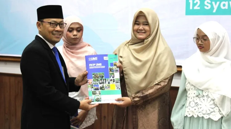 FKIP UMS Lepas 438 Calon Wisudawan, Tekankan Kesiapan Hadapi Era VUCA