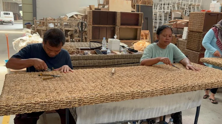 Konflik Timur tengah Picu Kenaikan Biaya Produksi Industri Rotan Trangsan