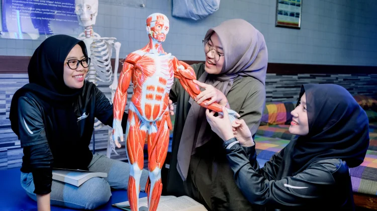 Magister Fisioterapi UMS Raih Akreditasi Unggul, Jadi Pelopor Program S2 Pertama