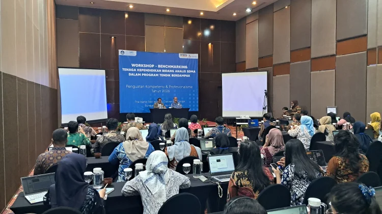 Kemendikbud Saintek dan UNS Sinergi Perkuat Kompetensi Tendik