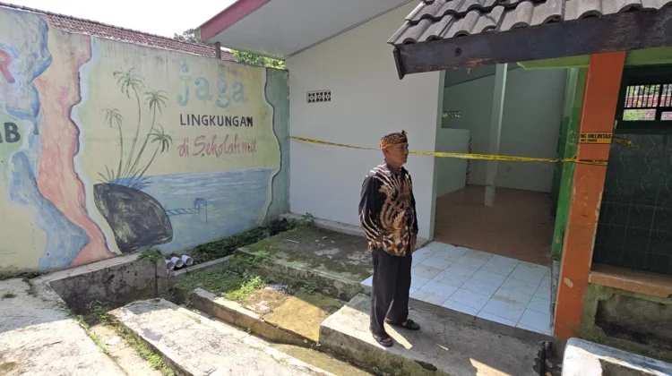 Siswa SMPN 2 Sumberlawang Tewas di Toilet, Diduga Dianiaya Teman Sekolah