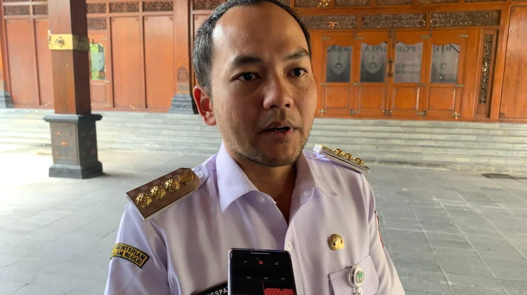 Respati Dorong Pengurangan Penggunaan Plastik Demi Melestarikan Lingkungan