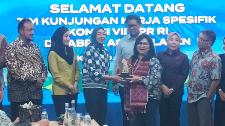 Komisi VII DPR RI Kunjungi Aqua Klaten, Dorong Kepedulian UMKM dan Wisata