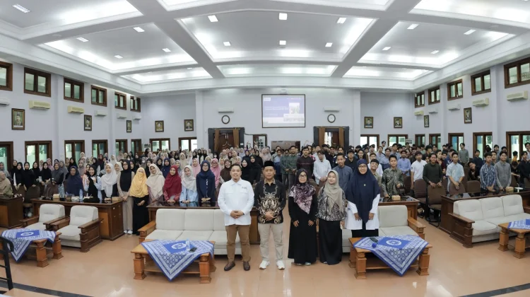 Mahasiswa Penerima Beasiswa UMS Ditekankan Jadi Kader Unggul dan Berkemajuan