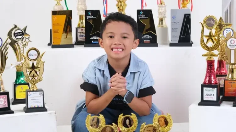 Anak usia Tujuh Tahun Raih Penghargaan MURI