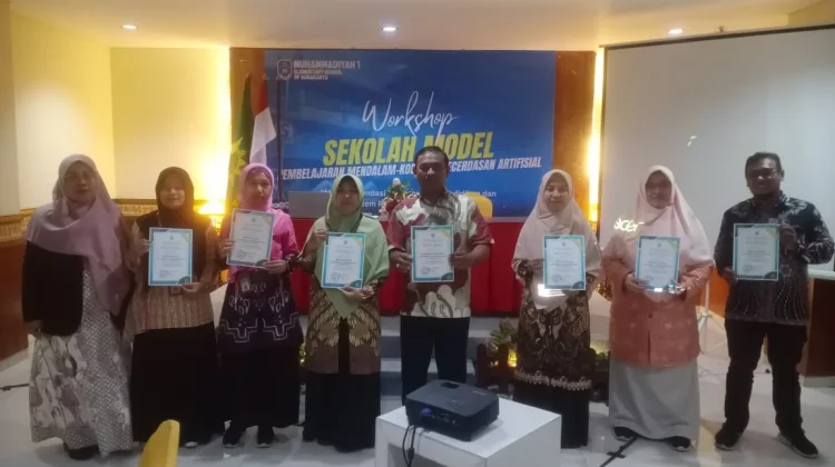 65 Guru Karyawan SD Muhammadiyah 1 Solo Menerima Sertifikat PRV