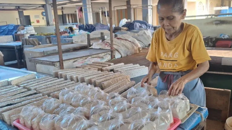 Harga Kedelai Impor Terus Naik, Perajin Tahu  di Solo Kurangi Ukuran