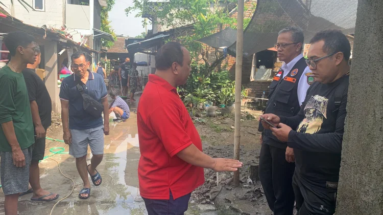 Tinjau Lokasi Banjir Kelurahan Tipes, Sekda Solo Siapkan Dapur Umum