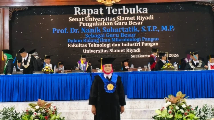 UNISRI Kukuhkan Prof Nanik Suhartatik sebagai Guru Besar Mikrobiologi Pangan