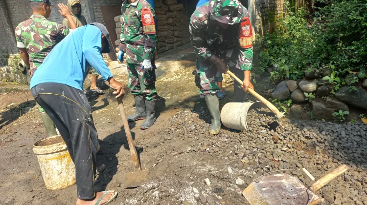 Gotong Royong TNI dan Warga Bangun Jembatan Garuda, Penghubung Simo–Sambi