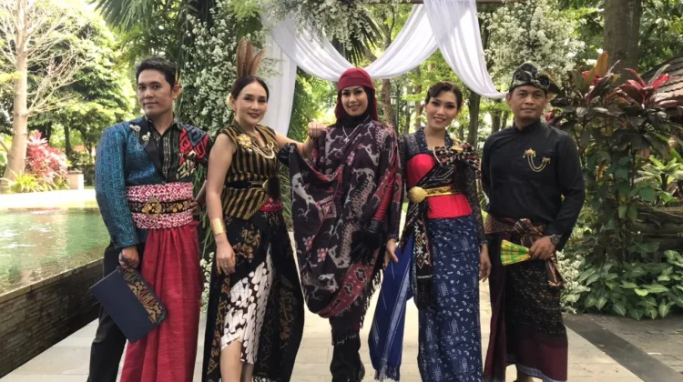 Hari Kartini, HARPI Melati Solo Angkat Wastra Nusantara