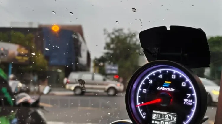 Mobil Tua Wajib Pasang Water Temp? Ini Faktanya!