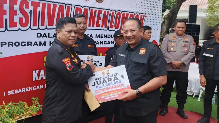Bantu Perkuat Ketahanan Pangan, Senkom Karanganyar Gelar Festival Panen Lombok