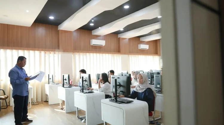 Bukan Kedokteran, Jurusan K3 Jadi Pilihan Terfavorit di UTBK UNS 2026