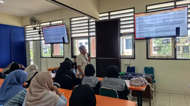 Perkuat Literasi, Mahasiswa FISH Univet Bantara Antusias Ikuti “KPU Mengajar”
