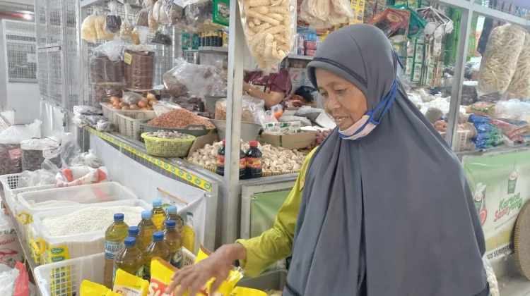 Imbas Harga Plastik Melambung, Harga Minyak Goreng di Solo Terkerek Naik