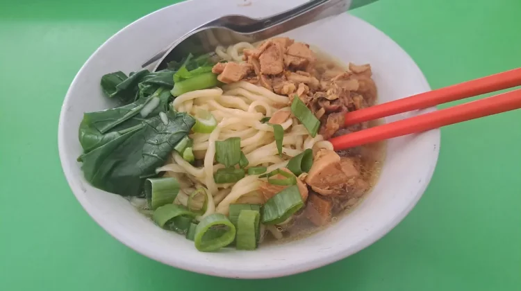 Mi Ayam Kuliner Favorit yang Bertahan Sepanjang Generasi