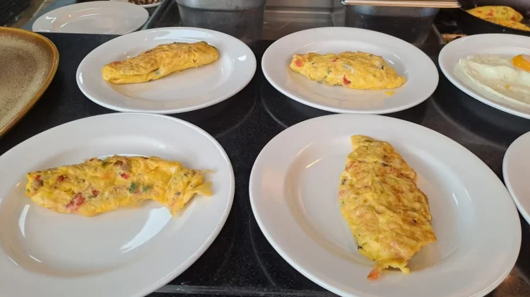 Omelet Bergizi Praktis sebagai Pilihan Sarapan Modern Sehat