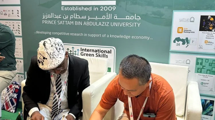 UMS dan Prince Sattam bin Abdulaziz University Sepakati Mou Strategis di Hong Kong