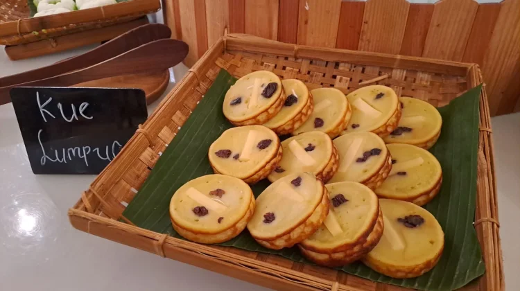 Kue Lumpur, Jajanan Tradisional Lembut Favorit Sepanjang Masa