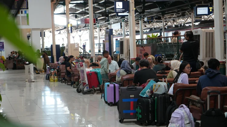 KAI Imbau Penumpang Perhatikan Barang Bawaan dan Bijak Gunakan Stop Kontak di KA
