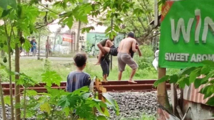 Tragis, Remaja 13 Tahun Meninggal Dunia Tertabrak Kereta Api di Gemolong Sragen