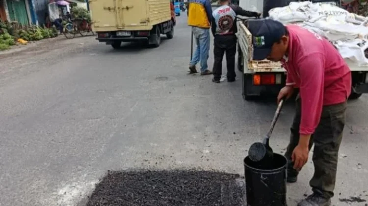 Kenaikan Harga Aspal Ganggu Proyek Jalan Kota Solo