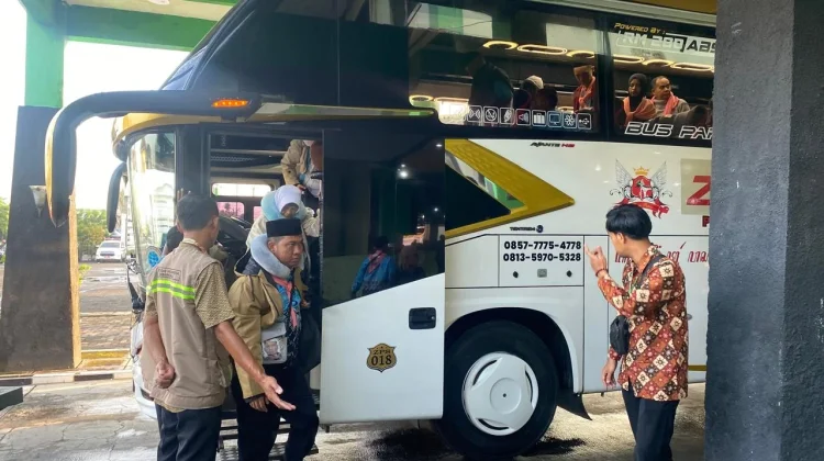 Embarkasi Solo Terima Kloter 14-15, Sebanyak 3.935 Jemaah Diberangkatkan