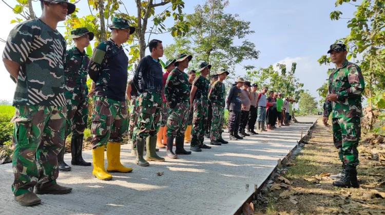 Danramil Karangmalang Tekankan Disiplin Satgas TMMD di Sragen