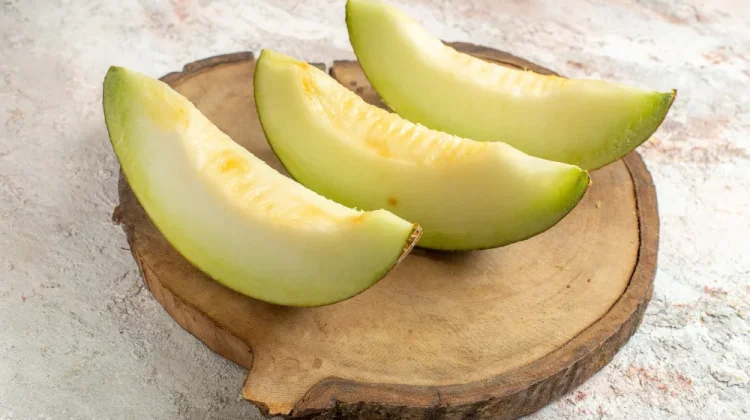 Buah Melon Mengandung 90% Air dan Vitamin C